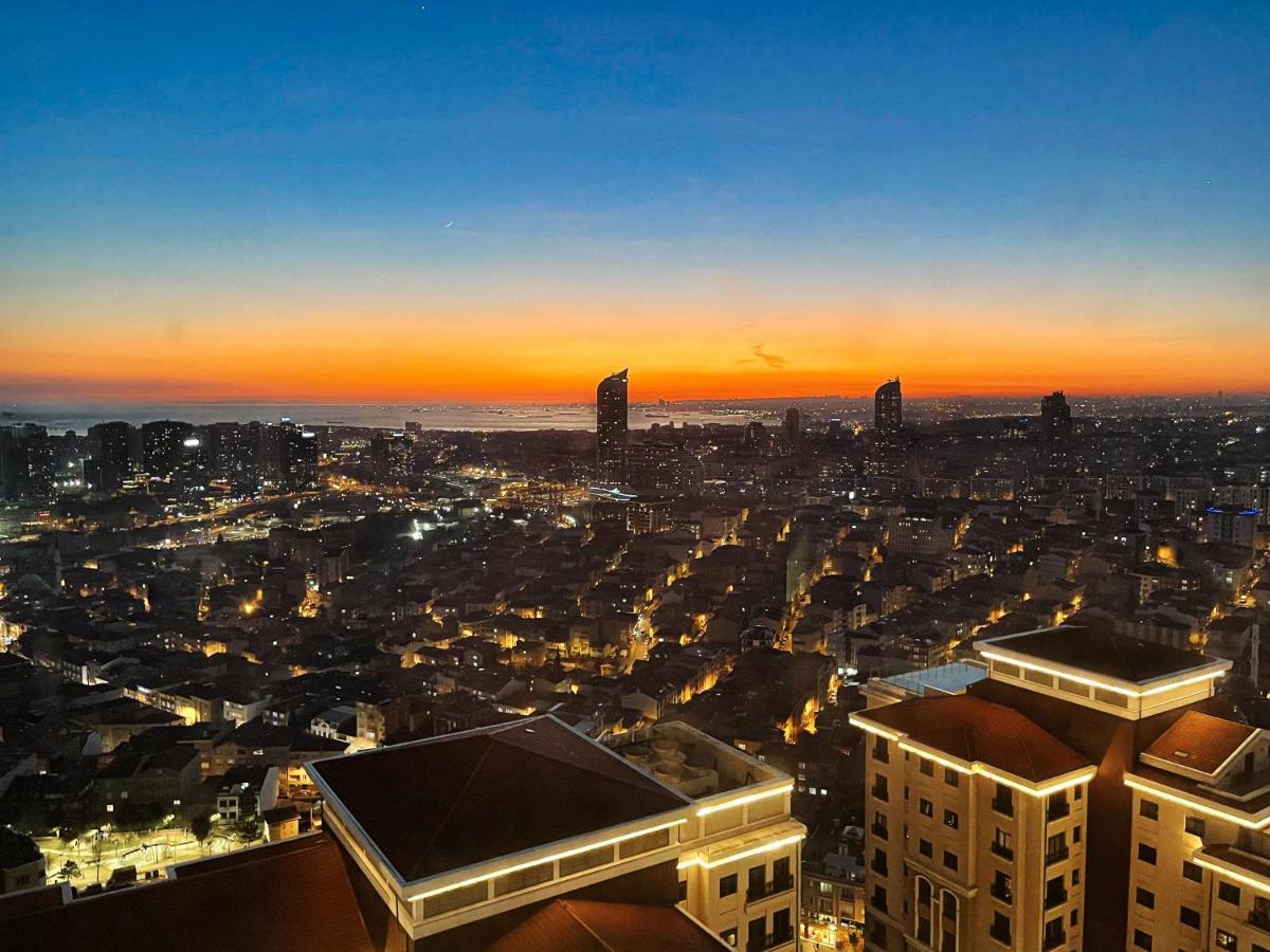 Emaar, Dinner At 102M With A View Of The Bosphorus Estambul Exterior foto