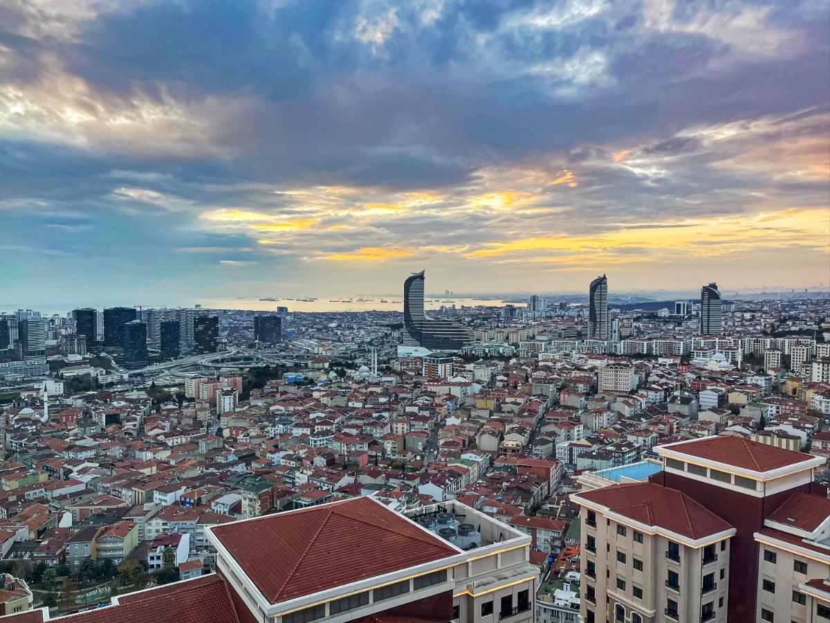 Emaar, Dinner At 102M With A View Of The Bosphorus Estambul Exterior foto